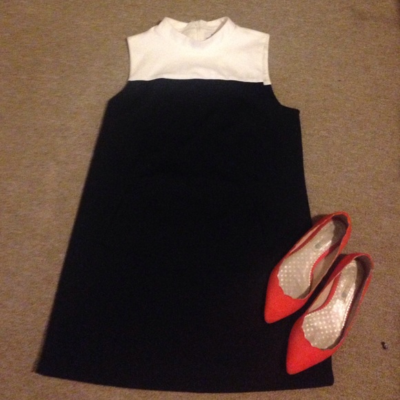 Mod much? Black and white 60's mod dress!