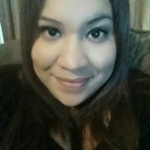 Meet your Posher, Lena