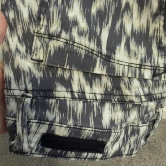 Pants - Picture 3 of 3