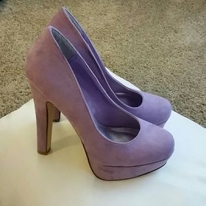 Lilac Pumps