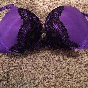 Victoria's Secret bombshell bra new with tags