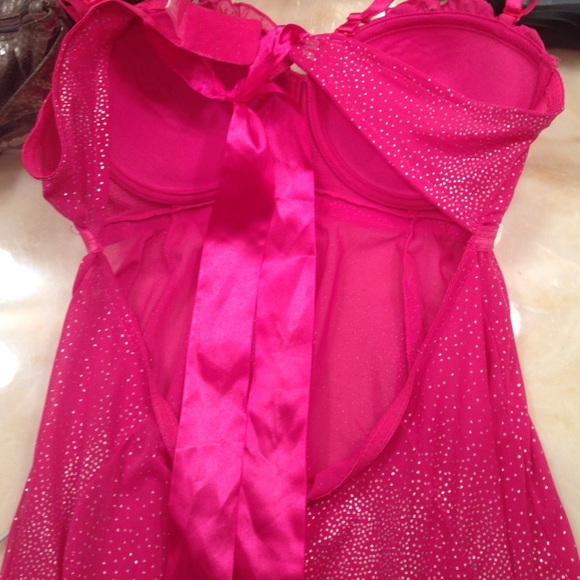 Pink lingerie - Picture 2 of 3