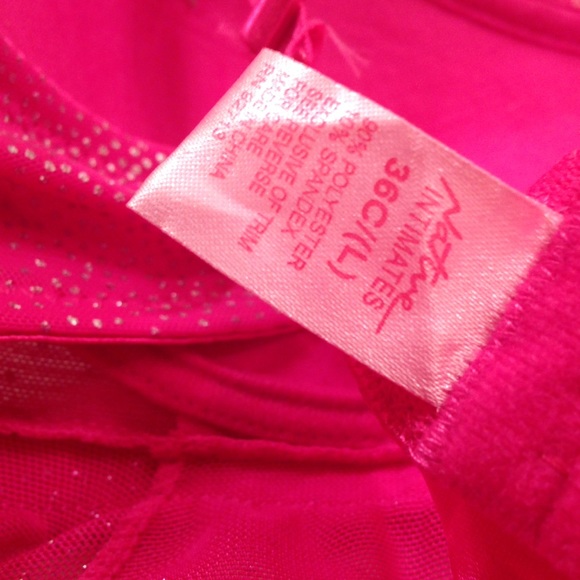 Pink lingerie - Picture 3 of 3