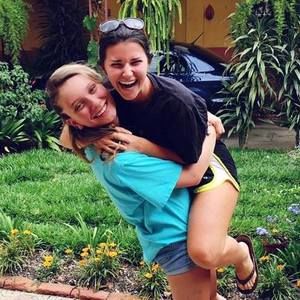 Meet your Posher, Claire