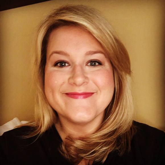 Meet your Posher, Laura - Picture 1 of 1
