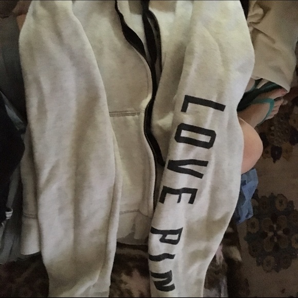 Pink sweatshirt - Picture 1 of 2
