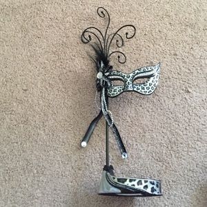 Mask Jewelry holder