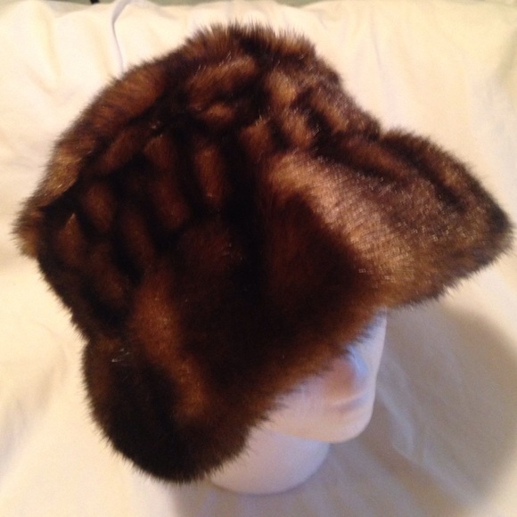‼️SOLD‼️Faux fur bucket hat