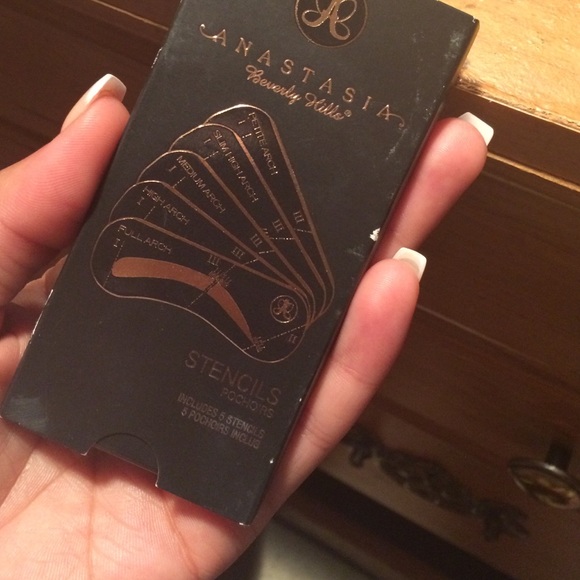 Anastasia Brow Kit Stencil