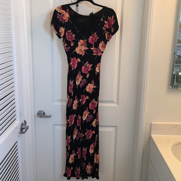 Beautiful 1990's Floral Vintage Dress