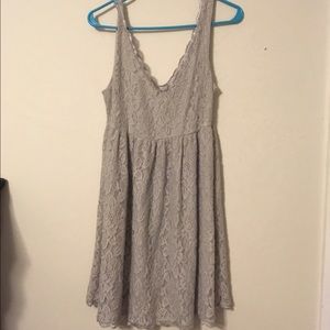 Jennifer Lopez gray lace dress