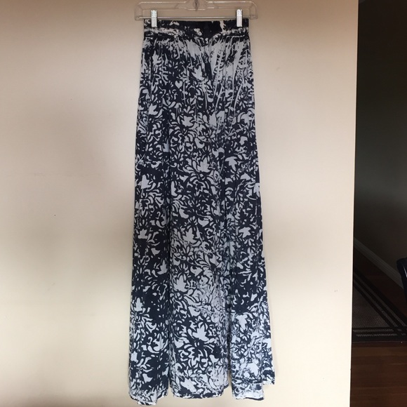 Amazing maxi skirt - Picture 1 of 3