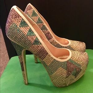 Dazzle Pumps