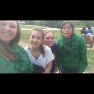 Meet your Posher, Caitlyn