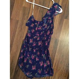 One sleeve floral romper