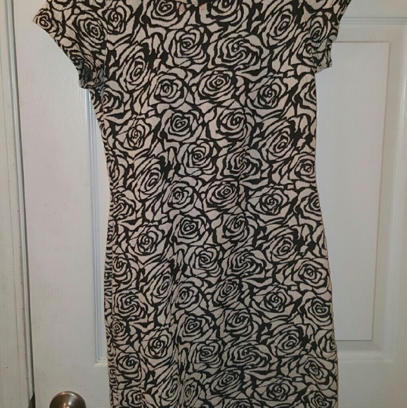 Black/White Mini dress