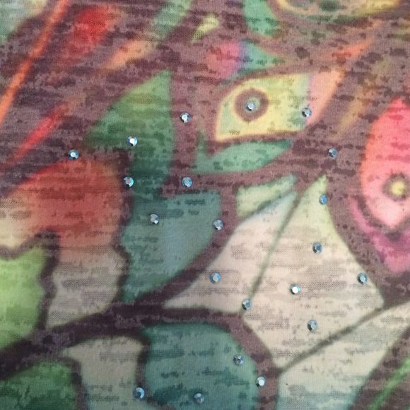 Top - Picture 2 of 2