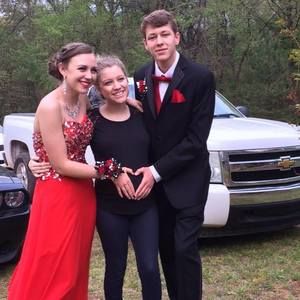 Meet your Posher, Chrystal