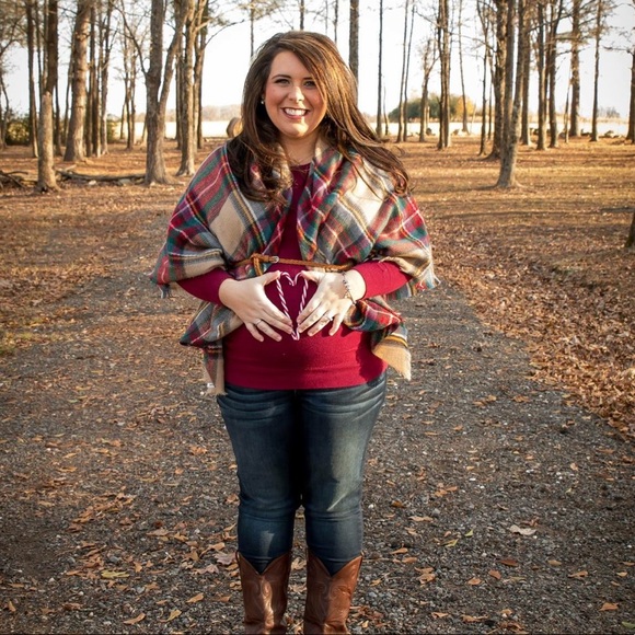 Meet your Posher, Krista - Picture 3 of 9