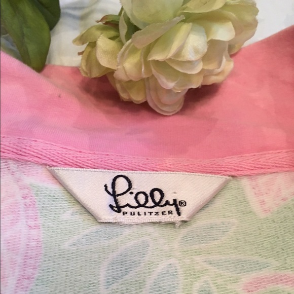 🌷Lilly Pulitzer Cardigan🌷 - Picture 4 of 4