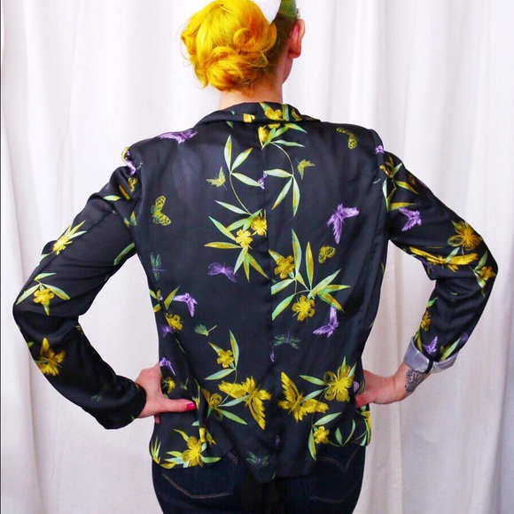 H&M Jackets & Coats - 💙SALE❤️ Palm Print Blazer H&M Jackets & Coats - 💙SALE❤️ Palm Print Blazer