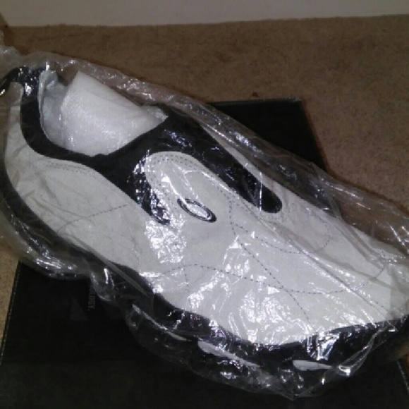 oakley bottlecap shoes