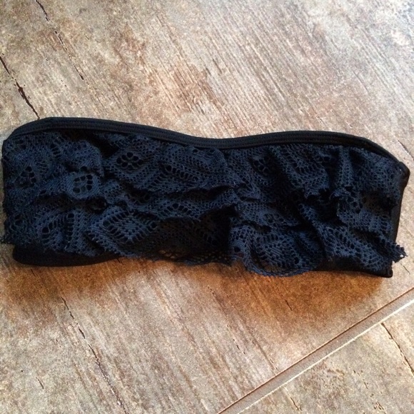 strapless bikini top