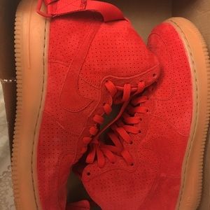 Womens Nike Uptowns Size 9 .. RARE