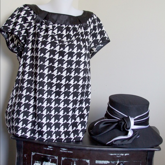 Dress Blouse Button Down in back