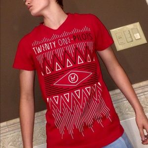 twenty one pilots red t-shirt