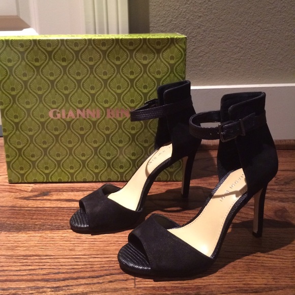 Gianni Bini Jaxxon black heels. Never worn!