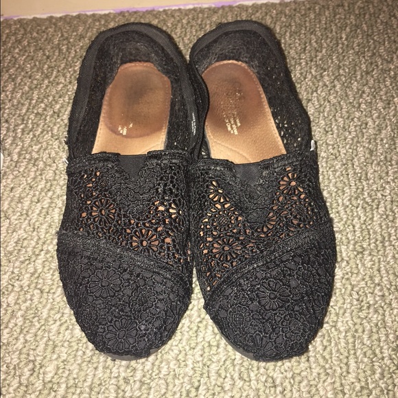 TOMS crochet classics