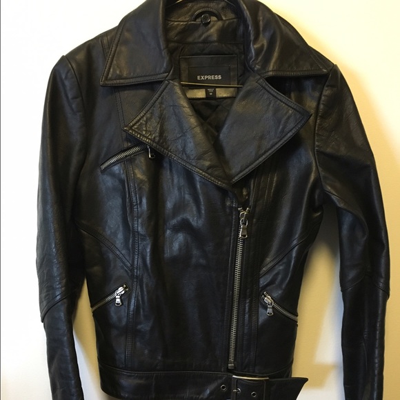 Price Drop! 💸 RARE Express 100% leather jacket!