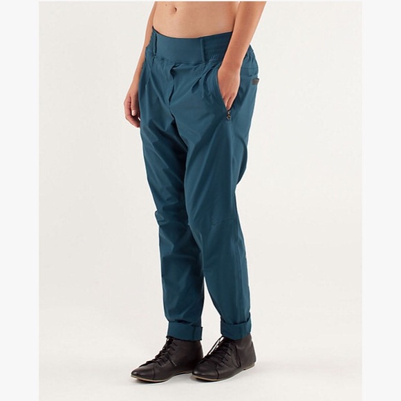 Lululemon Run With Rover Pant