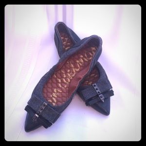 Sam Edelman black spiked pointy toe flats