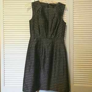Banana Republic silver and grey houndstooth dress