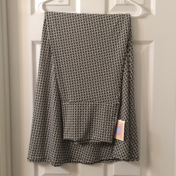 LuLaRoe Maxi Skirt Large NWT
