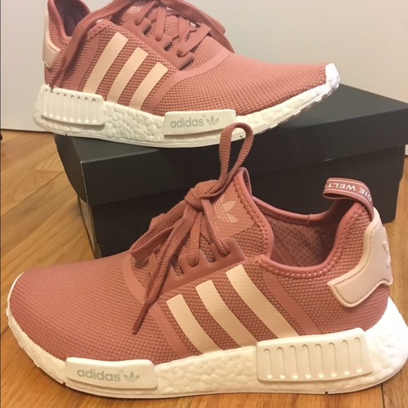 rose gold nmd r1