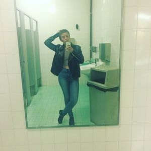 Meet your Posher, Sierra