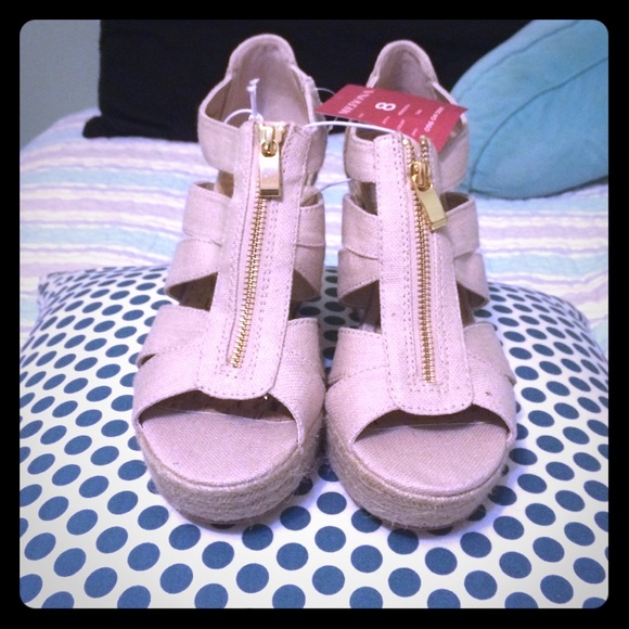 Never worn Merona Wedge Sandals