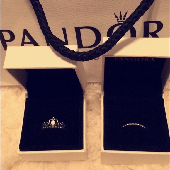 Pandora princess ring set