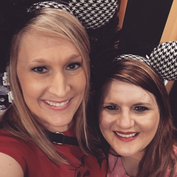 Meet your Posher, Jessica - Picture 3 of 4