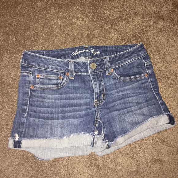 American Eagle Outfitters Pants - American eagle shorts size 6