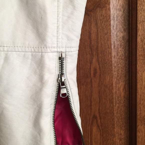 Jacket - Picture 2 of 3
