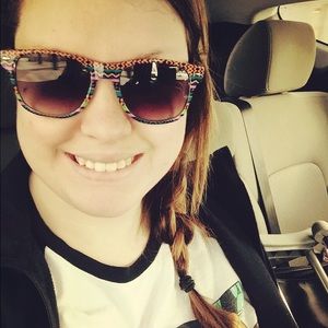 Meet your Posher, Kara