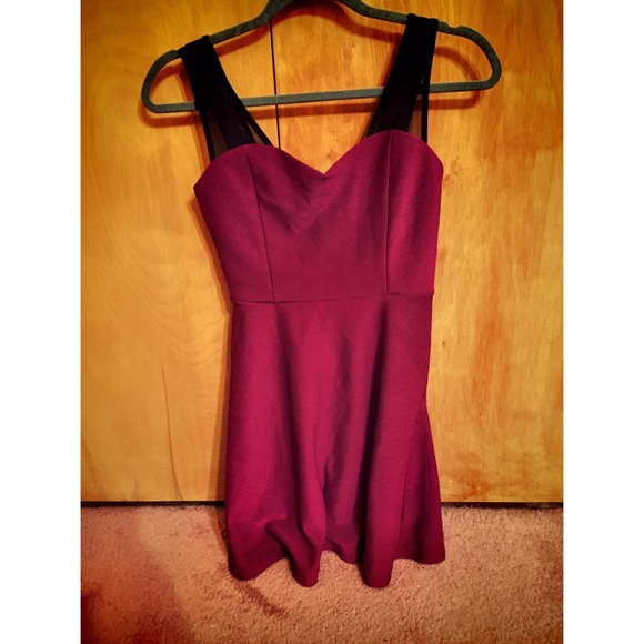Beautiful dress Forever21  size small