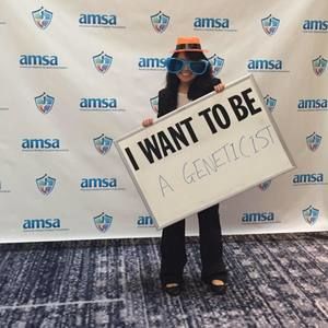 Meet your Posher, Eva