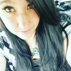 Meet your Posher, Victoria