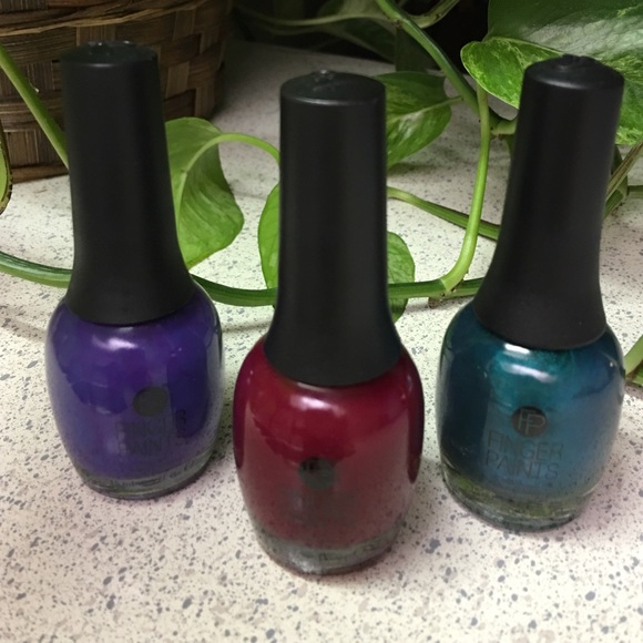 Three (3) Nailpolish