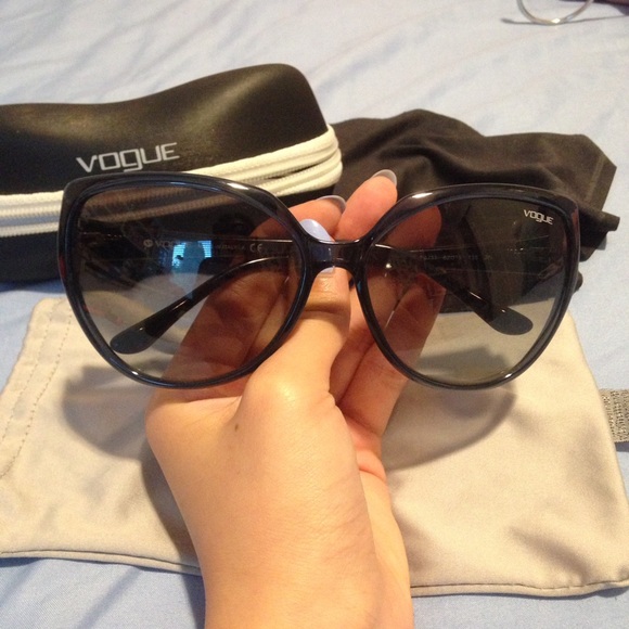 Vogue Eyewear Womens Sunglasses
